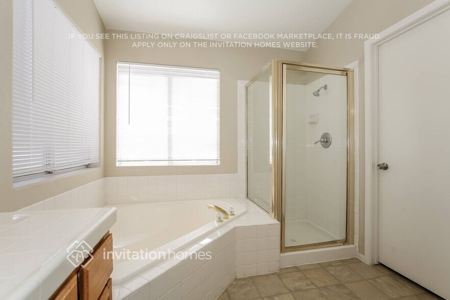 Building Photo - 1835 Monte Alban Dr