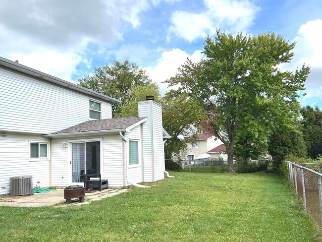 Building Photo - 1669 Cape Breton Ct