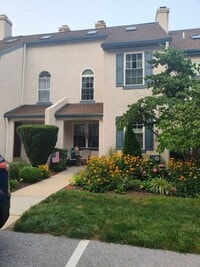 Building Photo - 1806 Stoneham Dr
