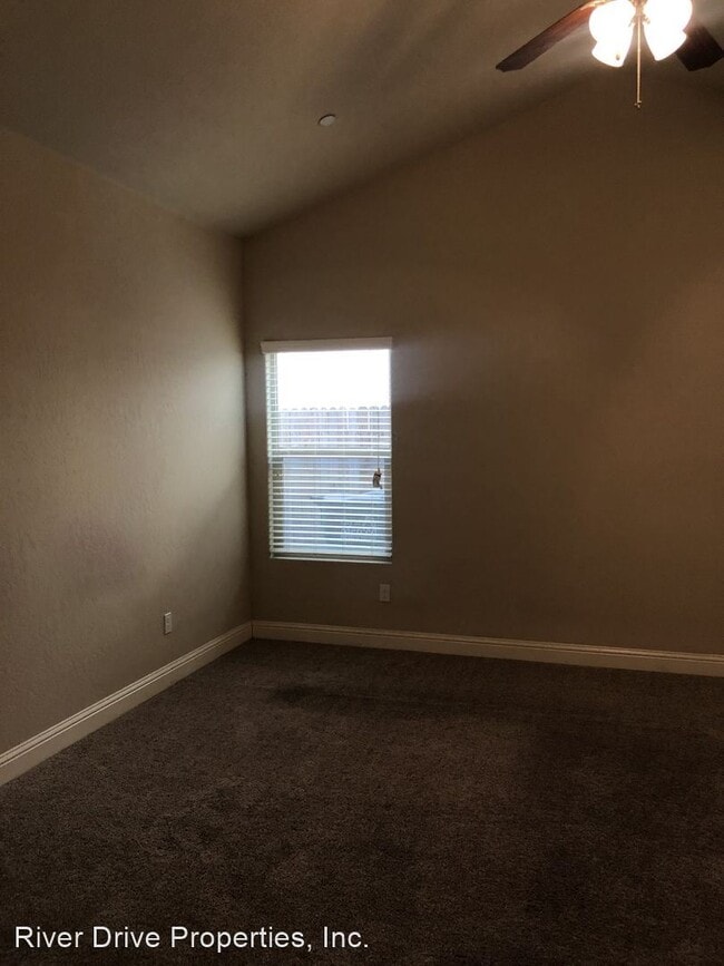 Building Photo - 3 br, 2 bath House - 4734 Barclay Way
