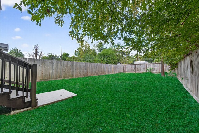 Building Photo - 2509 Moreau St