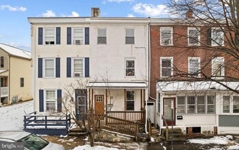 Building Photo - 308 E Miner St