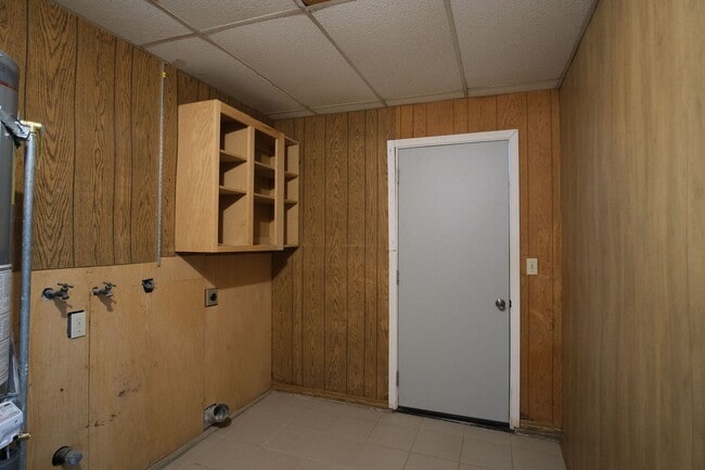 Building Photo - Cozy 3-Bedroom, 2-Bath Home