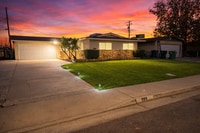 Building Photo - 909 Dwina Ave