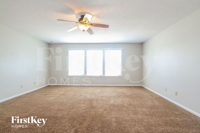 Building Photo - 6632 Sonesta Dr