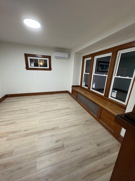 Building Photo - 1104 Wilmington Ave