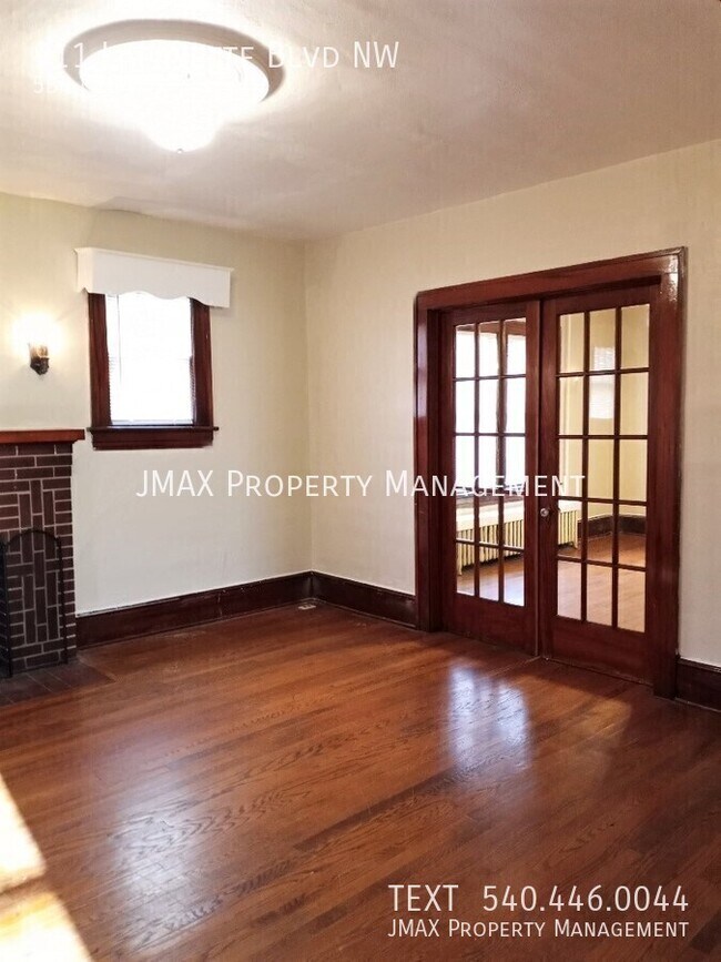 Building Photo - 911 Lafayette Blvd NW