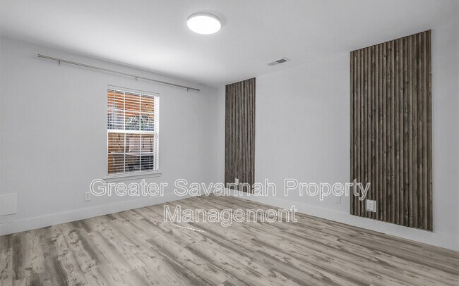 Building Photo - 11903 Apache Ave