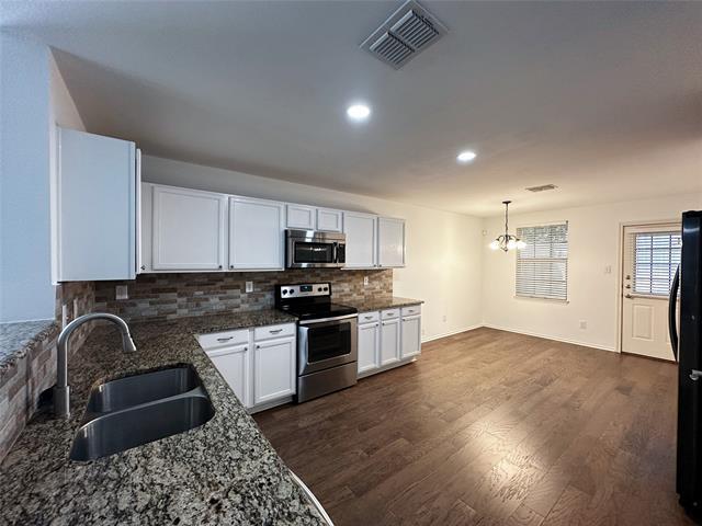 Building Photo - 12943 Vassar Dr