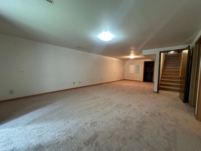 Building Photo - 657/659 Wood Violet Lane
