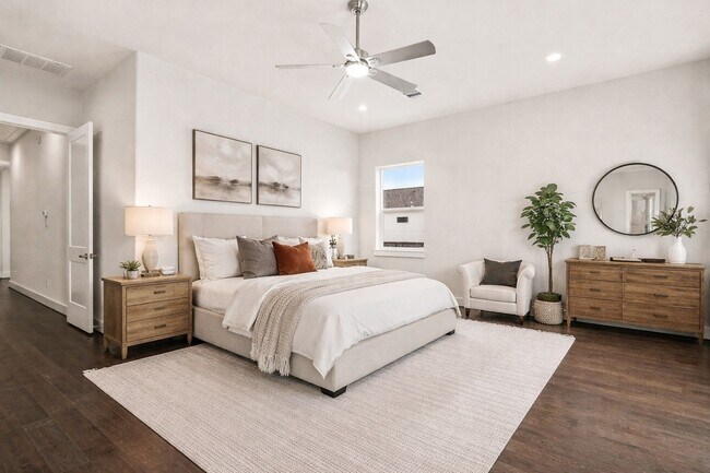 Building Photo - 111 E 33rd St