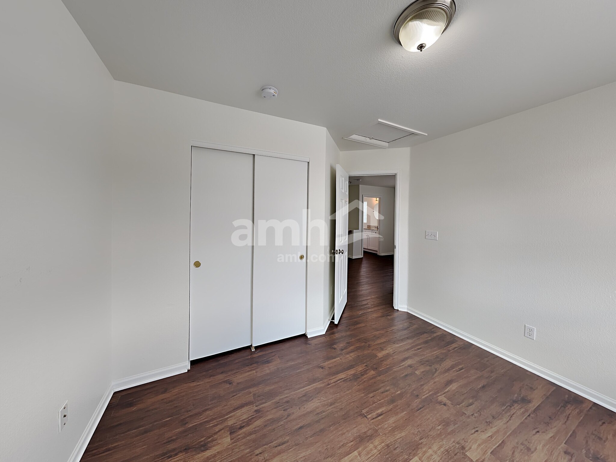 Building Photo - 4570 N Orleans St