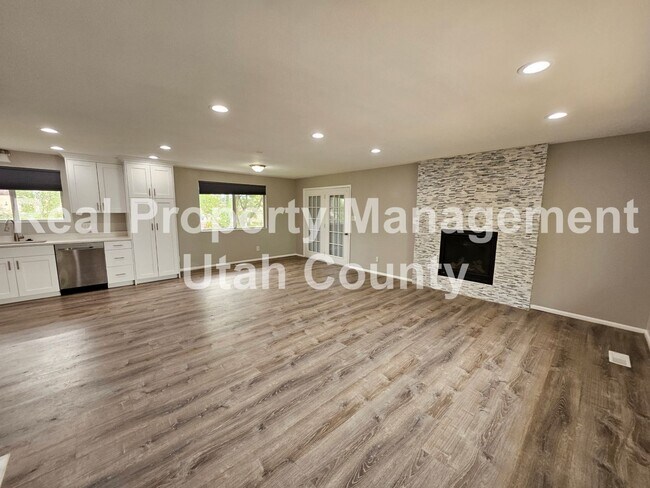 Building Photo - 1474 N 375 W