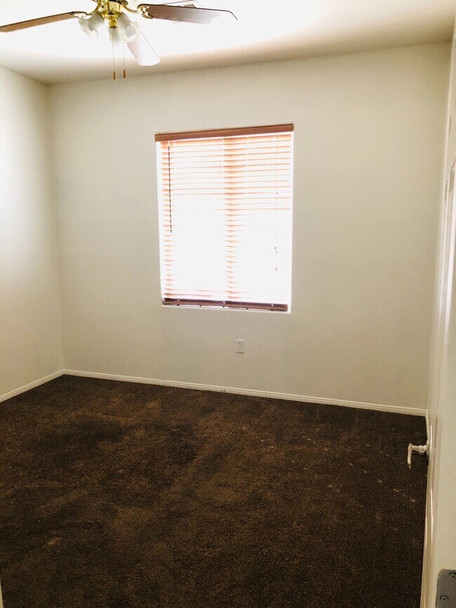 Building Photo - *WONDERFUL SINGLE STORY HOME IN GREEN VALLEY RANCH GATED COMMUNITY!!**