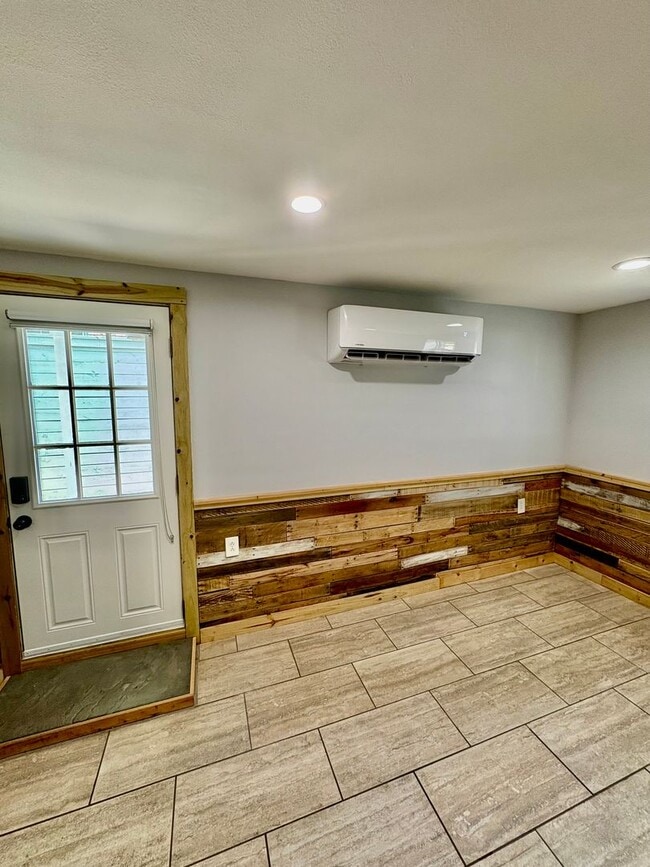 Building Photo - Charming One Bedroom ADU Furnished or Unfurnished