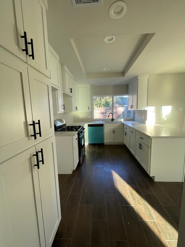 Building Photo - 13122 Stillington Dr