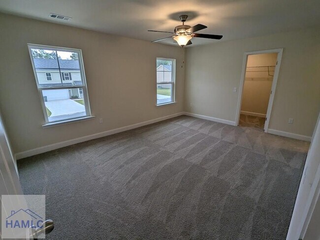 Building Photo - 732 Mill Creek Cir