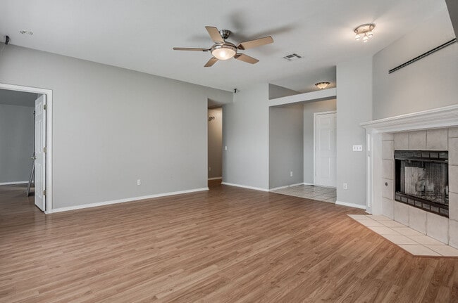 Building Photo - 1717 Briarcreek
