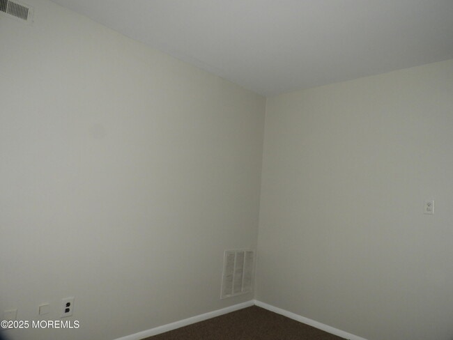 Building Photo - 330 Barcelona Dr