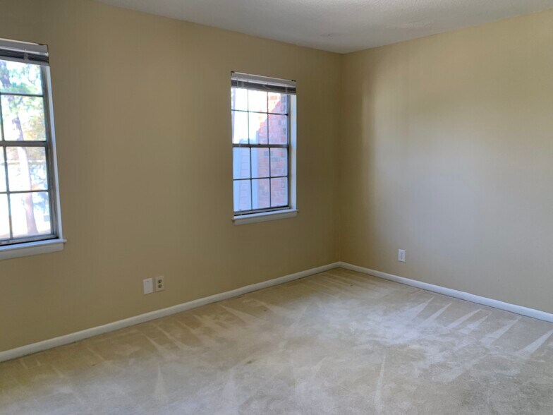 Back Bedroom - 1705 Grays Inn Rd