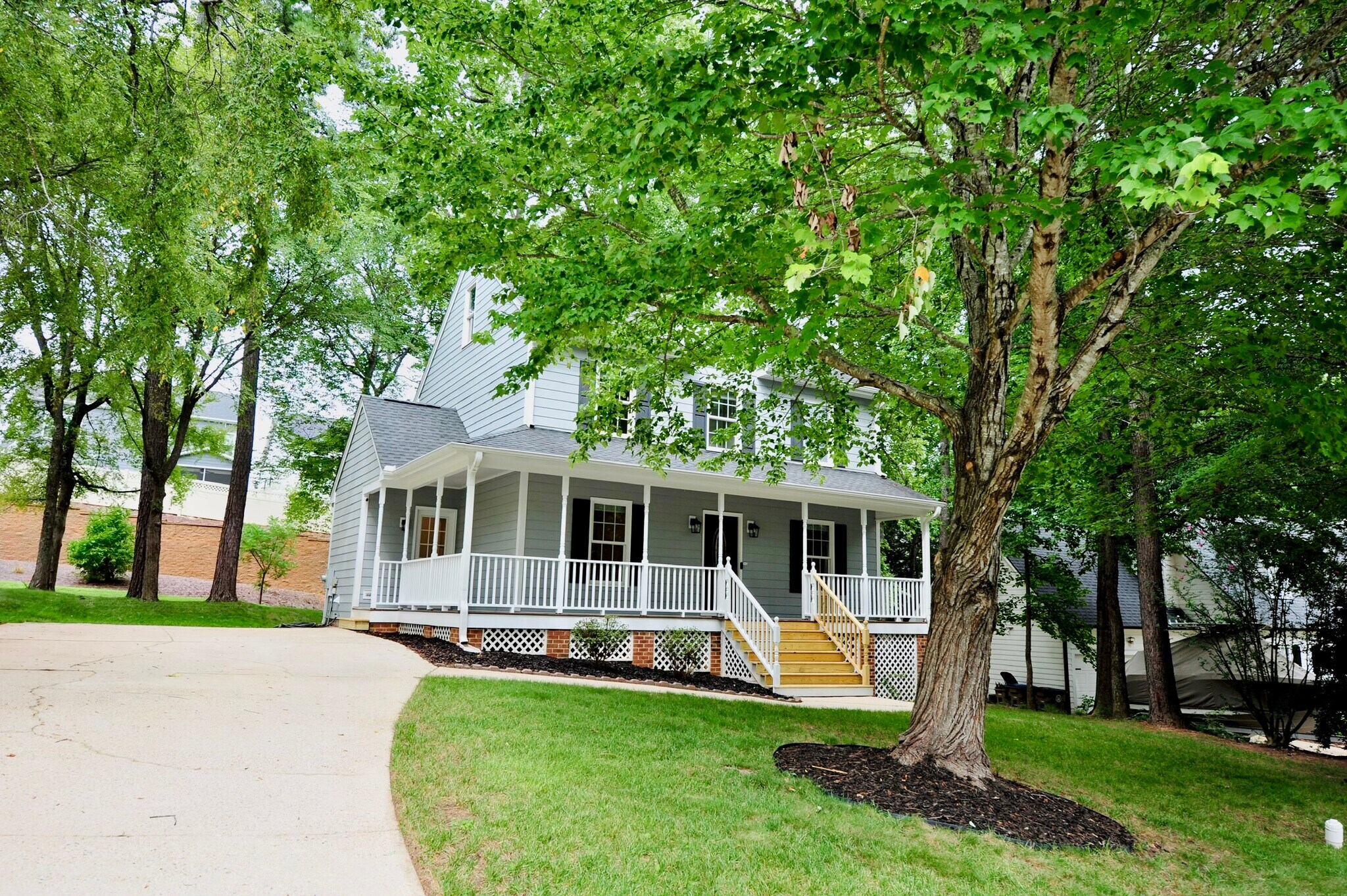 Building Photo - 962 Saint Catherines Dr