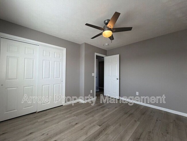 Building Photo - 2140 J St