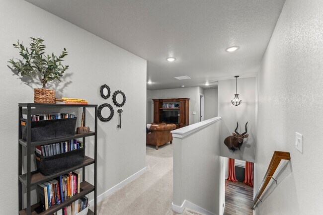 Building Photo - 5204 Roundhouse Dr