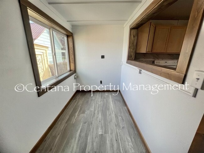 Building Photo - Cozy Remodeled ONE Bedroom Suite nestled in Anaconda!