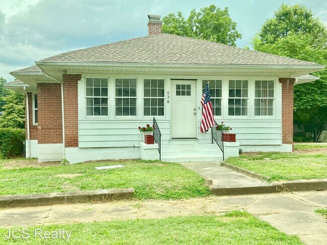 Primary Photo - 3 br, 1 bath House - 538 Warner Ave
