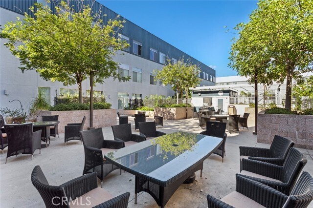 Building Photo - 435 W Center Street Promenade