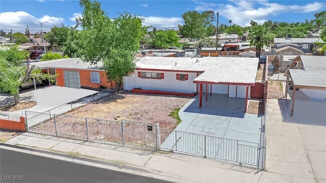 Building Photo - 2016 Linden Ave