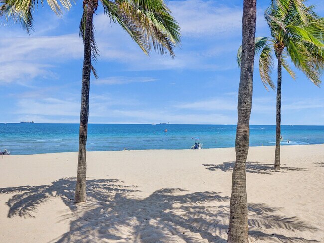 Building Photo - 209 N Fort Lauderdale Beach Blvd