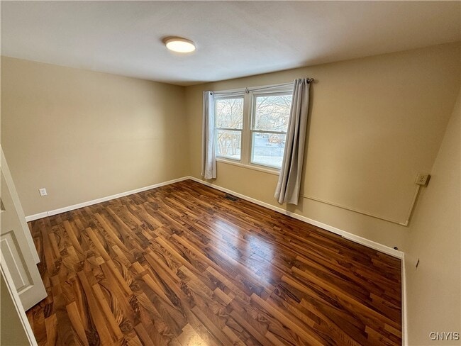 Building Photo - 8497 Chinkapin Cir