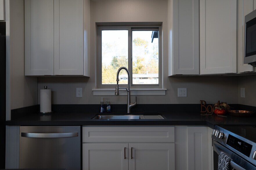 Building Photo - 11321 S Lake Stevens Rd