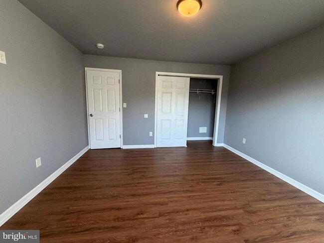 Building Photo - 5517 Schumacher Dr