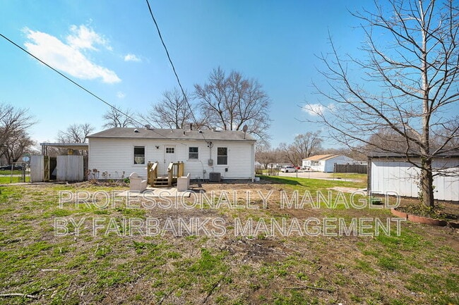 Building Photo - 1200 E 136th St