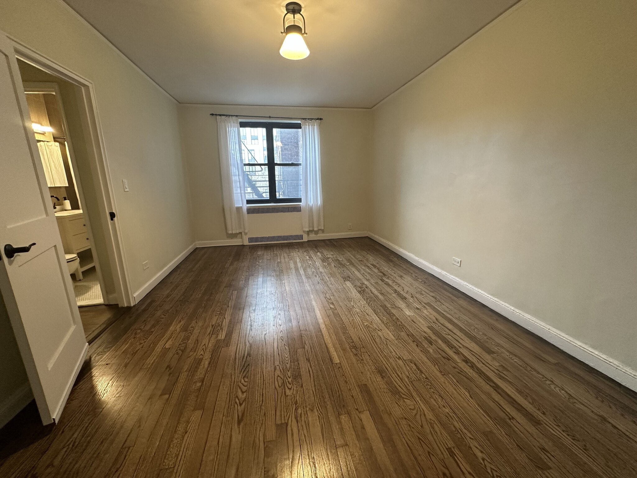 Building Photo - 9876 Queens Blvd