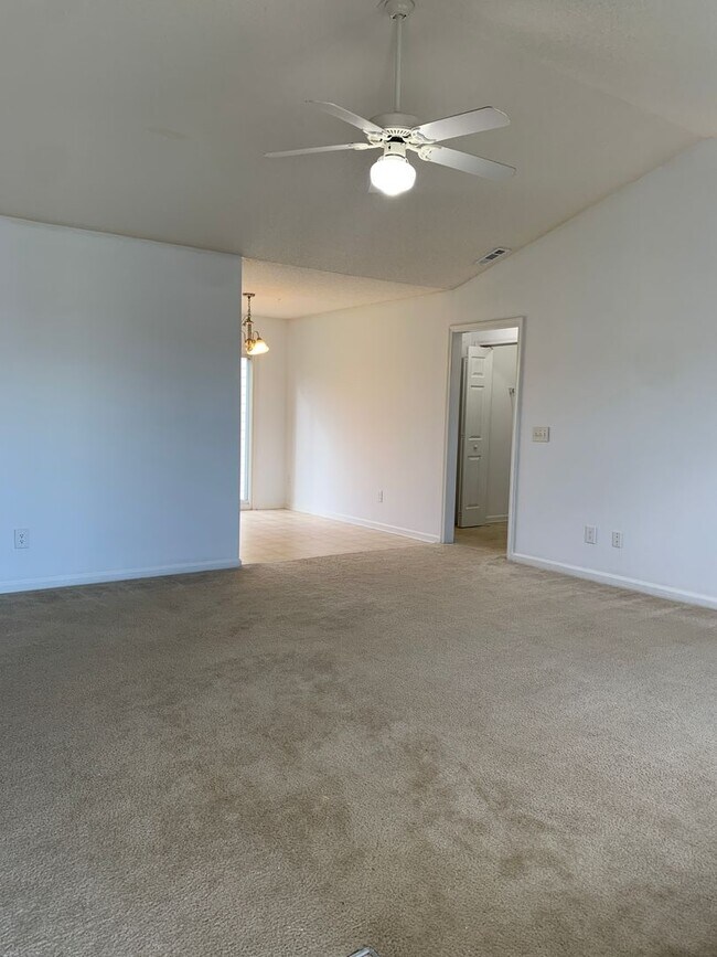 Building Photo - 6943 Newbury Way
