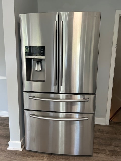 Building Photo - 2061 E Belvedere Ave