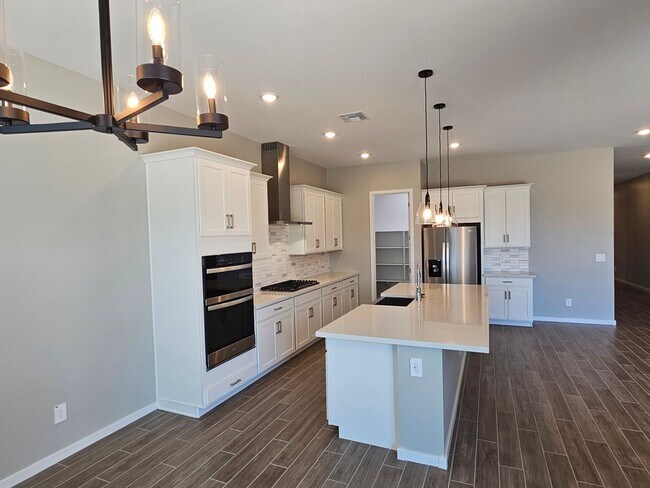 Building Photo - 17659 W College Dr