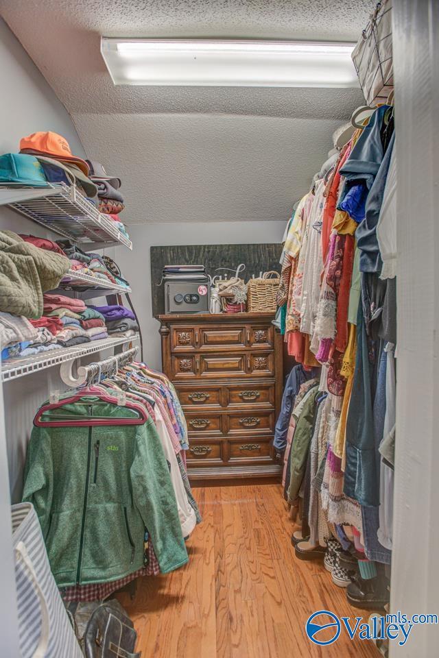 Building Photo - 1605 McCullough Ave NE