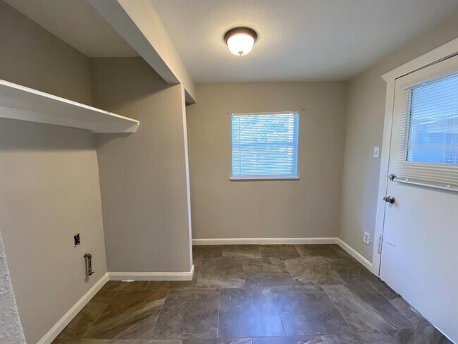 Building Photo - 6523 Avenue C