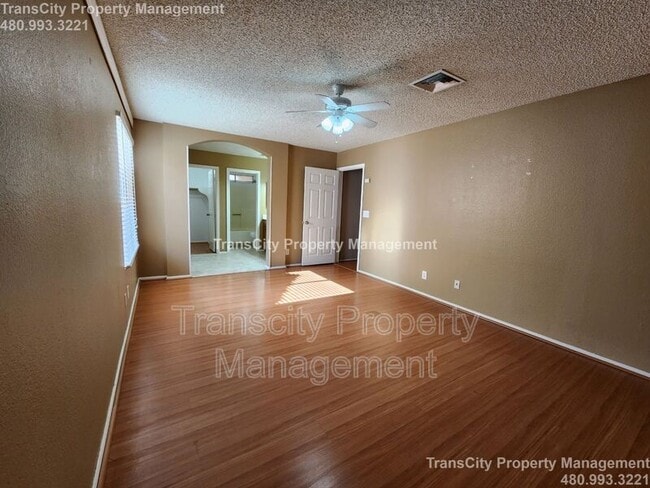Building Photo - 1333 N Higley Rd