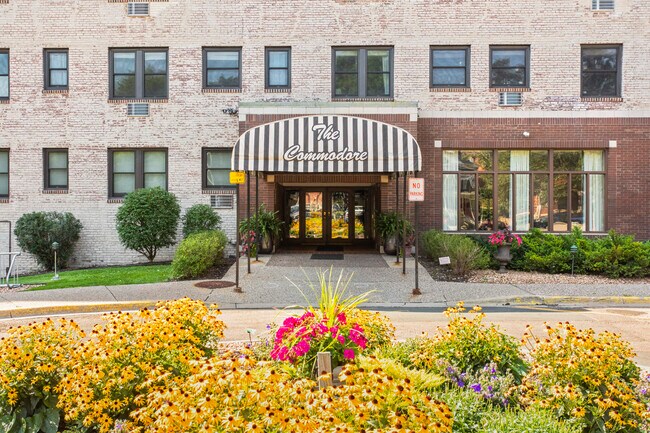 Building Photo - 79 Western Ave N