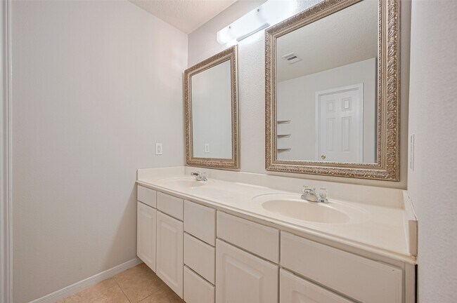 Building Photo - 20646 Ricewood Village Trail
