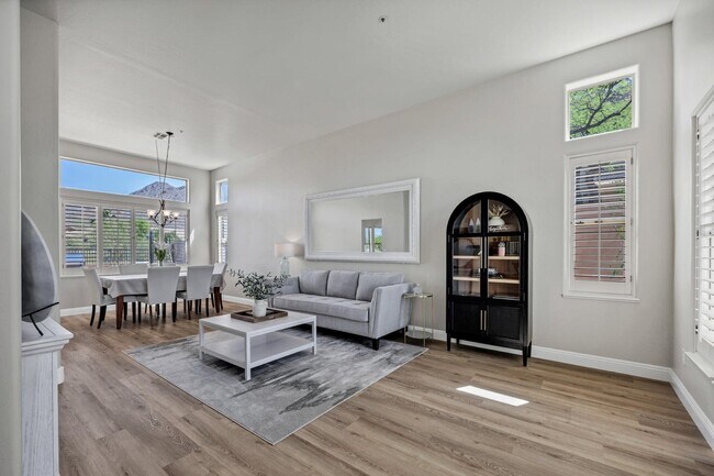 Building Photo - 13744 E Lupine Ave