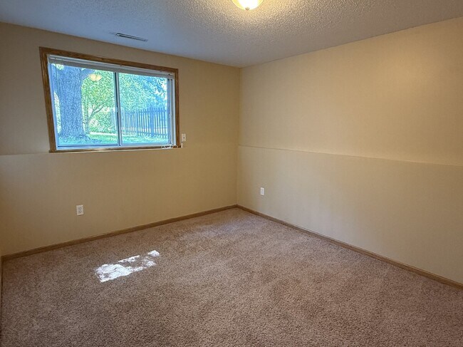 Building Photo - 3502 28th St SW