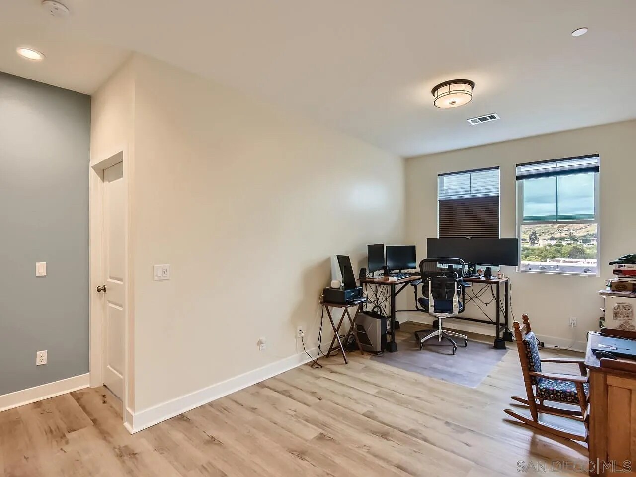Building Photo - 8710 Barbados Ln