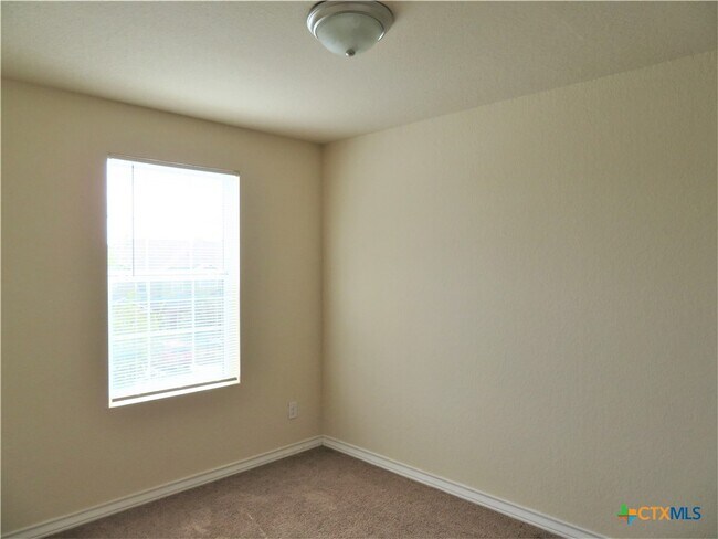 Building Photo - 14107 Veneto Dr