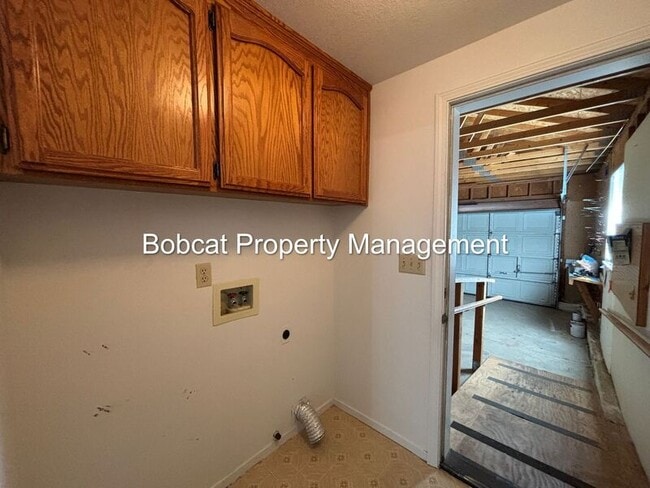 Building Photo - 628 Long Valley Rd